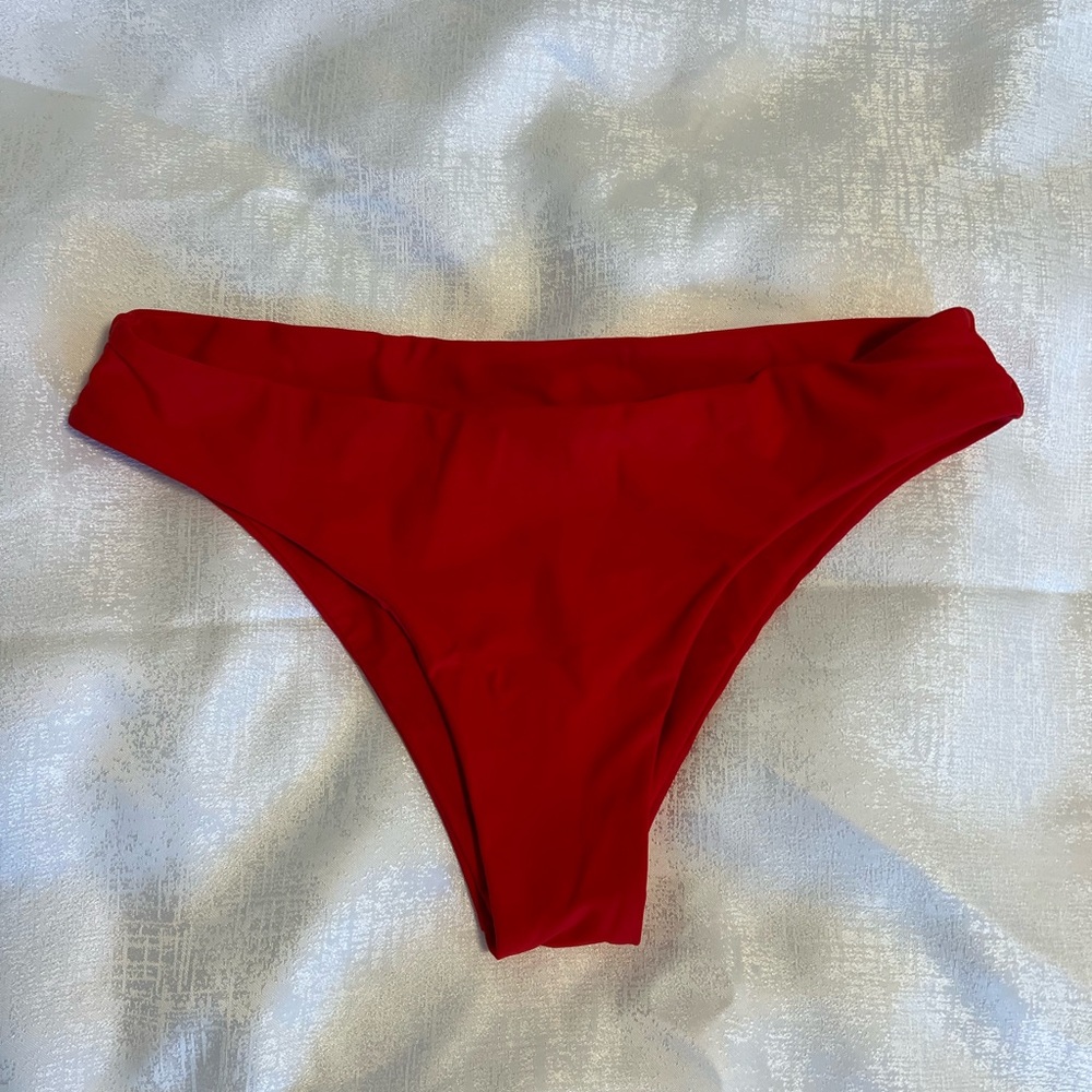 ๐ฅRed Women's Swim Bottom - Picture 5 of 6